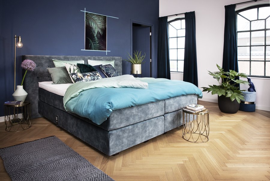 Hip, zomers en luxe: onze nieuwe stijl ‘tropisch & goud’