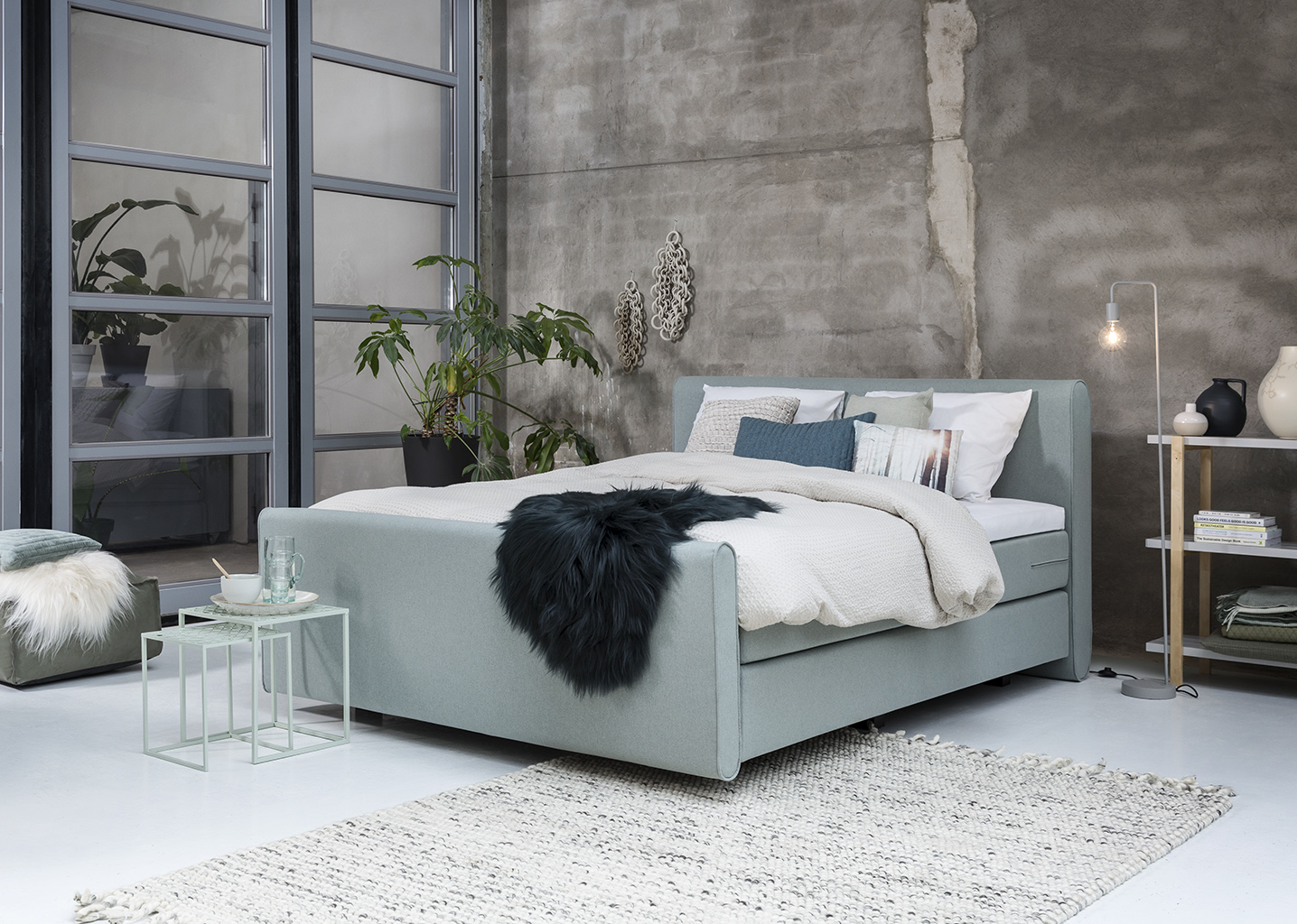 Boxspring met hoofdbord Sonore in de stijl Rust & Eenvoud